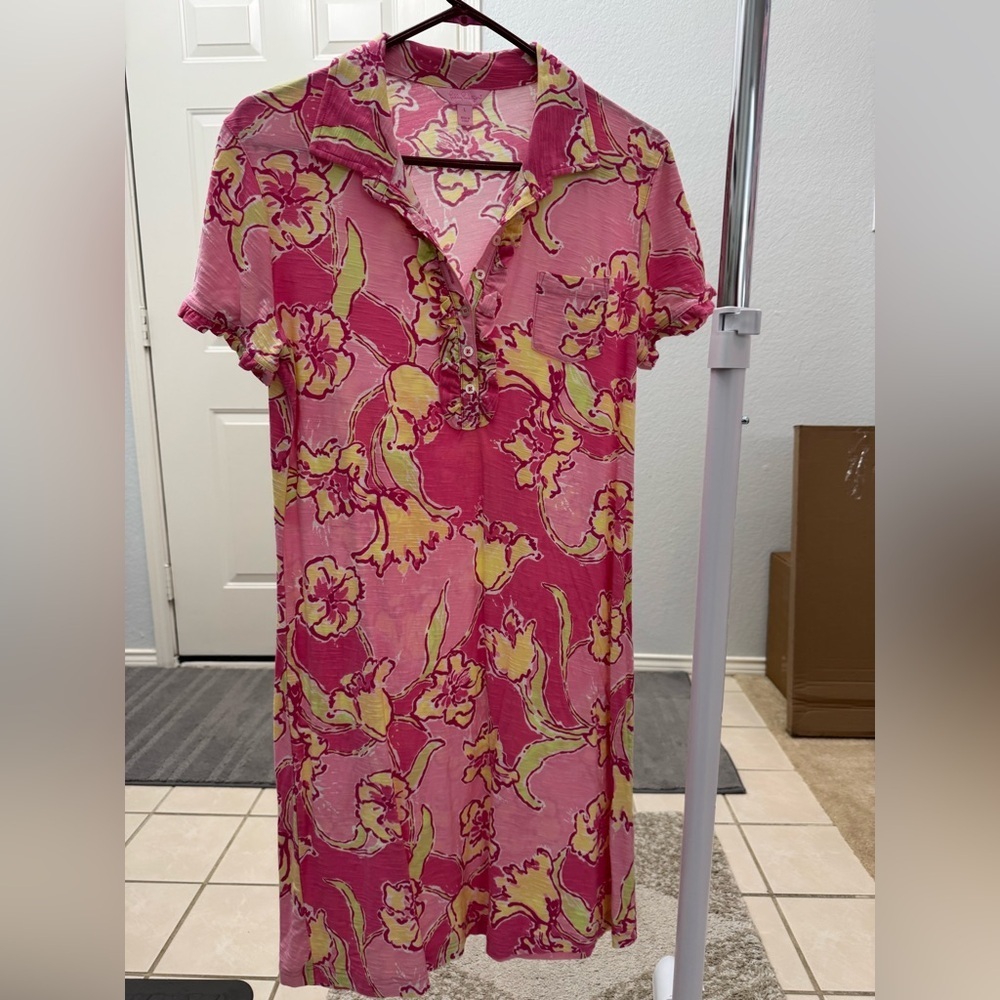 Lilly Pulitzer short sleeve sundress. Women’s large